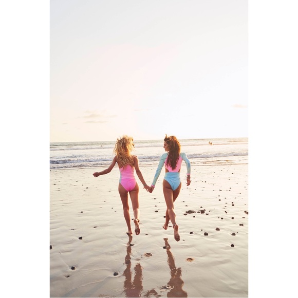 ISO LoveShackFancy x Hurley Collaboration - Picture 14 of 16